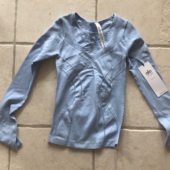 ALO Yoga Tops - NWT Alo Lark long sleeve